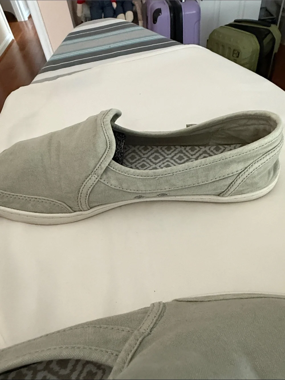 Sanuk Light Green Slip-On Canvas Sneakers